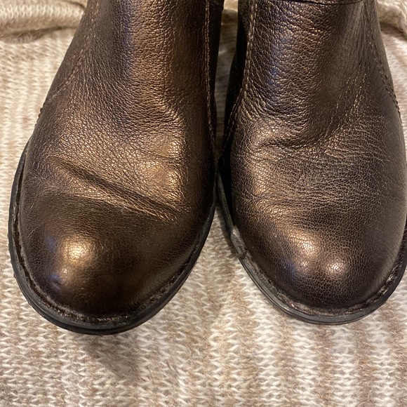 Born Metallic Brown Clogs - Picture 2 of 10